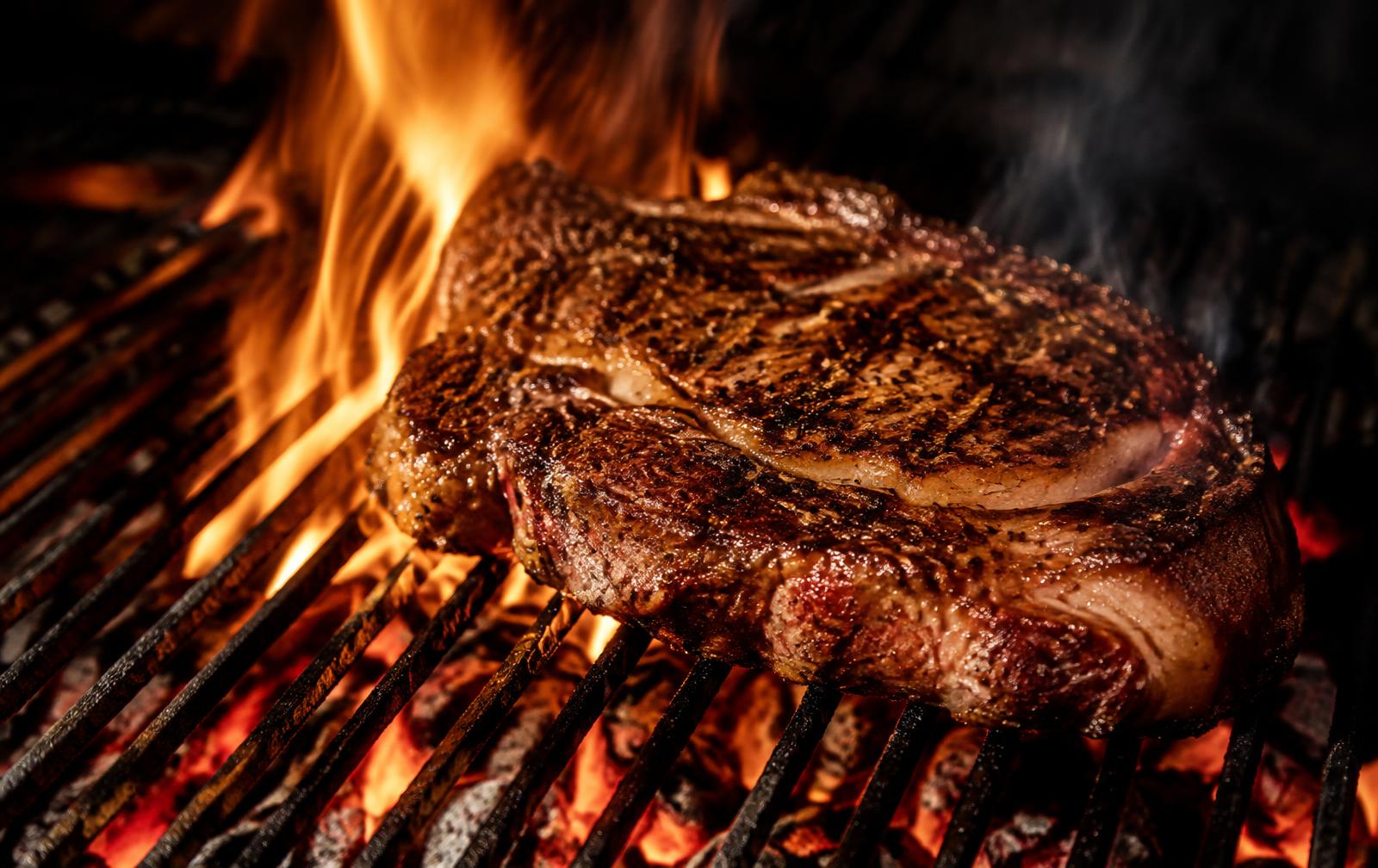 Carne a la brasa